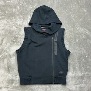 Nike Sportswear Tech Fleece Black Hoodie Vest  689067-010 womens Size medium